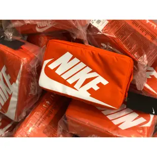 現貨【Fashion SPLY 】NIKE SHOE BOXBAG 球鞋袋 健身包 手拿包 手提袋 BA6149-810