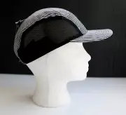 Oakley 5 Panel Cap. Women's Running Hat. Black/White- Striped. 1Size.