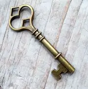 1 Skeleton Key Vintage Look 2.4" Rustic Antiqued Bronze Wedding Pendant