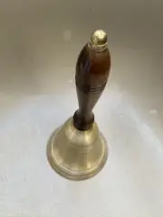 SOLID BRASS LARGE HAND BELL WITH NICE SOUND GREAT COLLECTIBLE