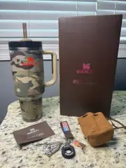 The Post Malone X Stanley Quencher H2.0 Flowstate Tumbler
