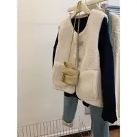在飛比找ETMall東森購物網優惠-時髦疊穿韓版休閑外套羊羔毛馬甲
