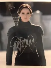 Jennifer Lawrence Signed 8x10 Katniss The Hunger Games Photo With COA (b)