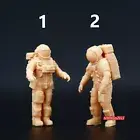 2pcs 1/87 Astronaut Man Scene Miniature Doll Figures For Cars Vehicles Model Toy