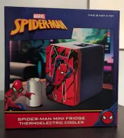 BNIB Marvel Spider-Man Mini Fridge Thermoelectric Cooler w/ Handle 4L Cap 6 Cans