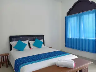 烏魯瓦圖公寓套房 - 18平方公尺/1間專用衛浴Double bed near surfing beach of Balangan