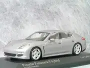 Minichamps 1/43 Porsche Panamera S / Silver Minicar