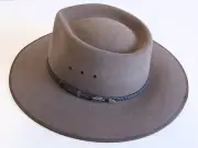 Brand New Akubra Cattleman Hat, Size 58 - Made in Australia - Never Worn!