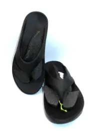 OOFOS OOriginal Unisex Black US Men's 10 Women's 12 / EU 43