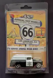 Hot Wheels 33rd Annual 2019 L.A. Collectors Convention 55 Chevy Panel w/ bike