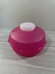 Tupperware Round Pink Bagel Salad Sandwich Keeper with Smidget New!