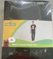 Men’s Sesame Street Sleep Lounge Pajama Set. Elmo.XL