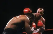 James Smith Lands A Punch To Mike Tyson 2 Old Boxing Photo