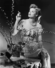 LUCILLE BALL ENTERTAINMENT LEGEND - 8X10 PUBLICITY PHOTO (ZZ-445)