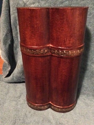 Unique Cylinder Double 2 Bottle Wine Case / Holder 12.75” Tall. Carrier Box