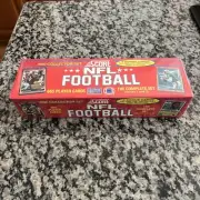 1990 Score Football Factory Sealed Set 665 card set - Mint! Barry Sanders