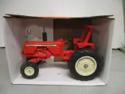 Allis Chalmers Model 170 Toy Tractor "1999 Crossroads Show" 1/16 Scale, NIB