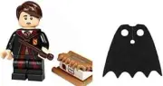LEGO Neville Longbottom w/ Monster Book & Cape 71028 Harry Potter Series 2 [NEW]