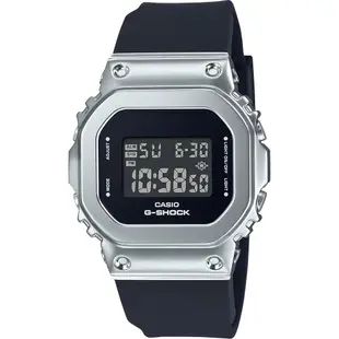 ∣聊聊可議∣CASIO 卡西歐 G-SHOCK 經典5600系列金屬色手錶-銀 GM-S5600-1