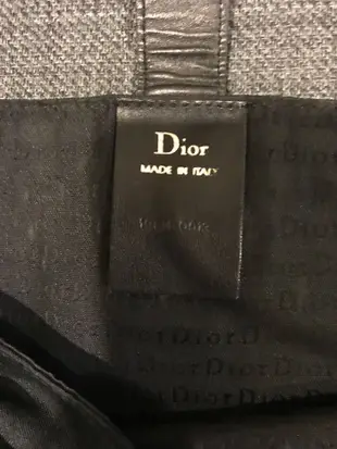 Dior Homme 黑色側背和尚包