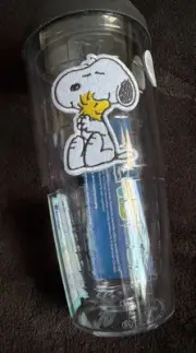 Snoopy TERVIS TUMBLER 24 oz Cup Yellow Felt Woodstock Peanuts NEW w/ Black Lid