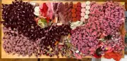HUGE YARN LOT Over ++600 Skeins Hanks Balls 3ply 100% Virgin Wool Crewel