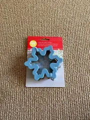 Wilton Snowflake Comfort Grip Cookie Cutter, New