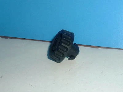 AIR FILTER COVER TWIST KNOB FOR STIHL 044 066 MS440 MS660 REP. 1124 140 9500