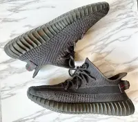 在飛比找Yahoo!奇摩拍賣優惠-二手出清 Adidas Yeezy Boost 350 V2