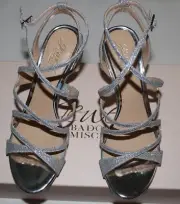 JEWEL BADGLEY MISCHKA TASHA SILVER GLITTER SANDAL US 6