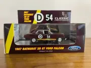 CLASSIC CARLECTABLES 1:43 1967 BATHURST XR GT FORD FALCON #1223/1250.