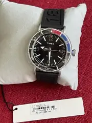 Timex TW2V71800 Men'sStandard Diver Watch Black Dial Stainless Steel Quarz Nobox