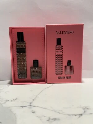Valentino Donna Born in Roma Travel Spray Mini 0.2oz Eau De Parfum Perfume Set