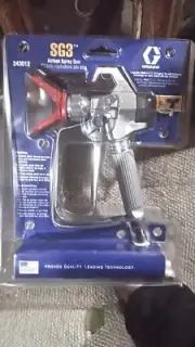 New Graco SG3™ Spray Gun. Original Package. 515 TrueAirless Spray Tip.