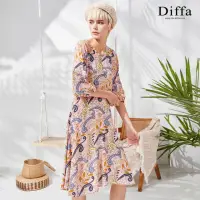 在飛比找momo購物網優惠-【Diffa】氣質粉花七分袖連身洋裝-女