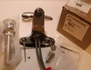 Symmons S202WPP - Symmetrix 1-Handle Centerset Faucet W/Push-Pop Drain - Chrome