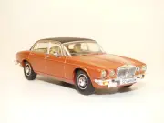 Jaguar - DAIMLER double-six series 2 VANDEN PLAS corail 1/43
