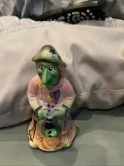 FENTON GLASS 2022 BLACK SATIN"BUZZARD SENTRY''WITCH FIGURINE LE#13/36