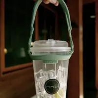 在飛比找PChome24h購物優惠-【ＨhＬ拎杯2.0】矽膠防水飲料提袋 | 酪梨綠