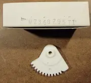 Akai MZ368795T1 Gear Assembly * NEW IN OEM PACKAGE *