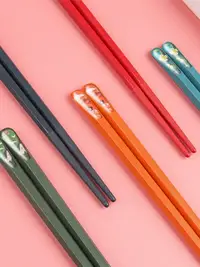 在飛比找樂天市場購物網優惠-日式新款親子筷子一家人專用玻璃纖維防霉防潮餐具家庭裝合金筷子