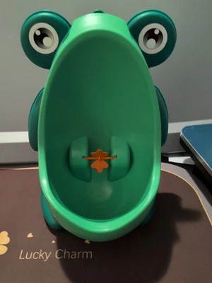 Cute Frog Potty Training Urinal Boy With Fun Aiming Target, Toilet Urinal Green