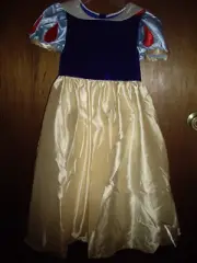 NIP eToys Princess Snow White Dress Costume w Cape Ages 3-8 TWINS TRIPLETS