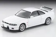 Tomica LV-N308c - Nissan Skyline GT-R V-Spec N1 White 1995 Model