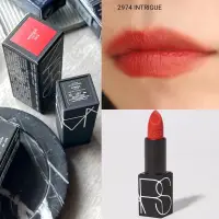 在飛比找蝦皮購物優惠-現貨-NARS 絕對經典唇膏💄#Intrigue