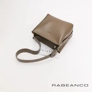 【RABEANCO】SANDRA寬背帶方形肩背包(卡其駝)