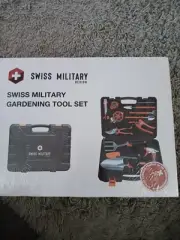 SWISS MILITARY Design Gardening Tool Set in Carrying Case NEW IN BOX