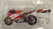 Regis Laconi. Ducati 999 F05. WSB 2005. Minichamps 1/12