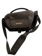 Sony LCS-U21 Medium Mirrorless or DSLR padded Camera Bag case w/ Strap