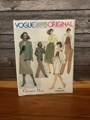 Vintage Sewing Pattern VOGUE Paris Original Christian Dior # 1919 Size 10